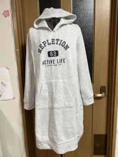 Repletion フード付きワンピース グレーのサムネイル