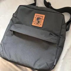 UNIVERSAL OVERALL ショルダーバッグ