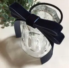 ネイビーベロアリボンのたらりんヘアゴム♡ ベロアリボン