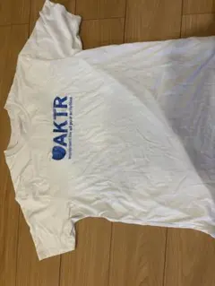 AKTR Tシャツ ホワイト Mサイズのサムネイル