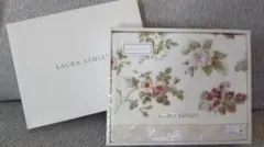 新品✨LAURA ASHLEY ローラアシュレイのバスタオル✨アンジェリカ✨箱入