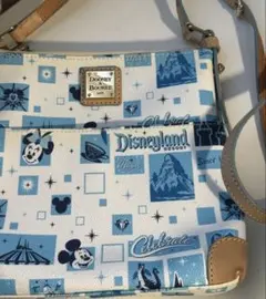 Dooney & Bourke ディズニーランド ショルダーバッグ 高級ブランドのサムネイル
