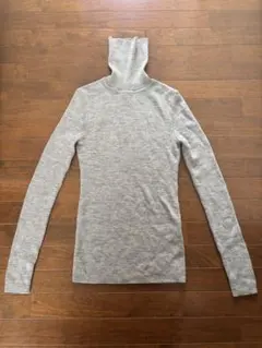 UNIQLO グレー タートルネック　セーター M ニット　ウール　100%