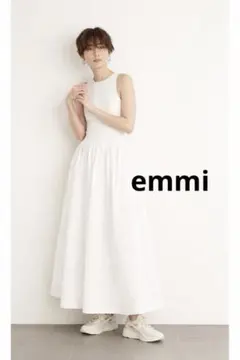 emmi アメスリニットドッキングワンピース　白　ホワイト