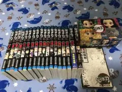 鬼滅の刃 単行本 (7〜23 + 外伝) & 特装版特典 缶バッジ、シール他