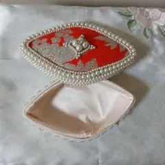 真珠を散りばめた装飾 アクセサリーケース
