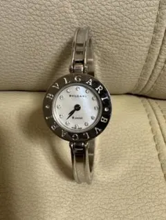 エビス BVLGARI B.zero1 バングルウォッチ マザーオブパール エビス様専用 BVLGARI B.zero1 バングルウォッチ マザーオブパール