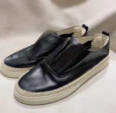 アグ　スリッポン　黒　白　レザー　UGG TASMAN