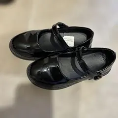 ブラックエナメルストラップフォーマルシューズ　20cm