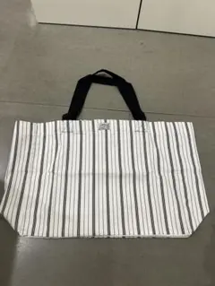 Item thumbnail for item dbc04b22-6cf2-456d-9aff-800d5f556643