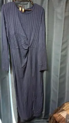 ネイビー　ニットワンピース