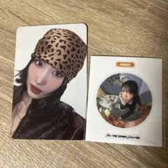 TWICE THE STORY GOES ON モモ　トレカ　シール