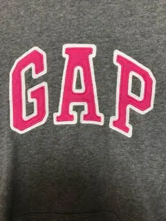 ピンク パーカー