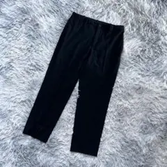 未使用級『UNIQLO』スマートアンクルパンツ　長ズボン　スラックス　黒(M)