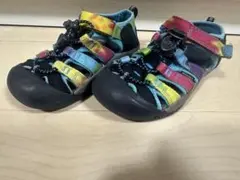 KEEN マルチカラーストラップサンダル