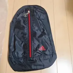 adidas ボディバッグ ブラック