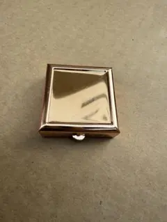 金属製ピルボックス エングレーブデザイン