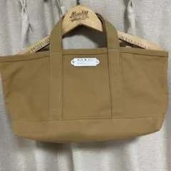 ベージュ トートバッグ