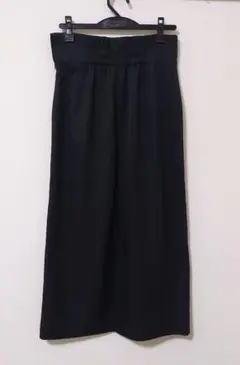 ブラックタイトスカート　後ろスリットあり　後ろウエストゴムあり