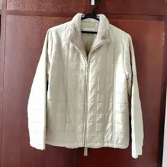 Liberalミセス向き　クリームフェイク ファー襟 キルティングジャケットМ