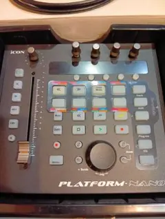 Item thumbnail for item cb6e0e52-0d3a-4e28-8177-ce07e2d07c0a