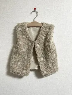 値下げしました！バースデイmāmāraku ベージュ ボアベスト　 100㎝