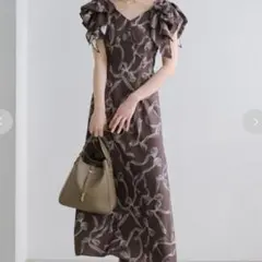 SNIDEL リボンスリーブプリントワンピース　ブラウン　0