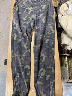 NIKE 迷彩柄 ナイロンジョガーパンツ Lサイズ