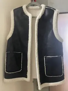 ムートン風ノースリーブ　ベスト