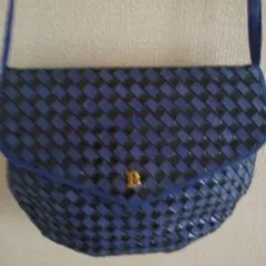 バリー ショルダーバッグ 紺色