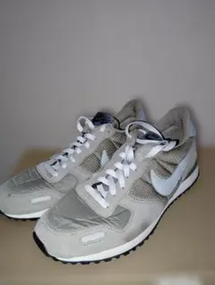 ランニングシューズ