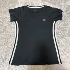 adidas スポーツウェア