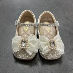 ベビーシューズ　リボン付き
