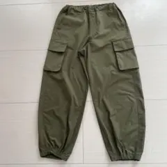 GU オリーブ色 カーゴパンツ 150