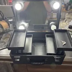 ハリウッドミラー付きトランク型　メイクボックス　コスメボックス