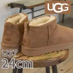 ラスト１点✨ UGG W CLASSIC ULTRA MINI CHE　24cm