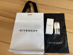 Givenchy【ジバンシィ】Kabuki or Rose ブラシ+ショッパーのサムネイル