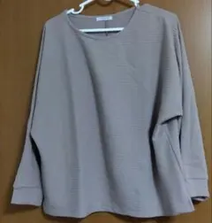 ベージュ　カットソー　L