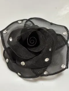 黒　シフォン　花形ブローチ　セレモニー