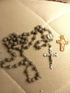 ロザリオ　グレー　薔薇珠　カトリック　聖品　新品