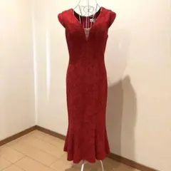 ヴァネッサハート　赤レースドレス