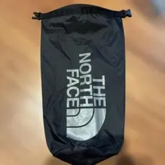 THE NORTH FACE 防水ブラックバッグのサムネイル