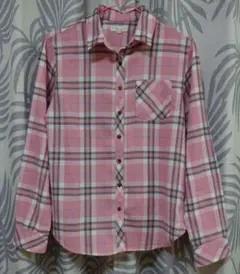 アースミュージック　アンド　エコロジーのチェックシャツ