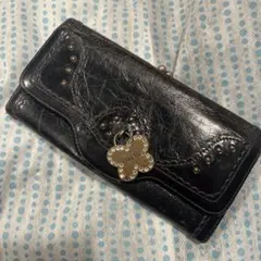 ANNA SUI 長財布　蝶々がアクセント