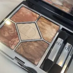 Dior アイシャドウ　759