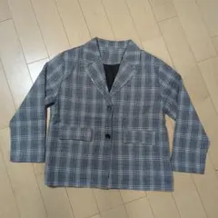 チェック柄ブレザーとパンツセット