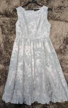 グレースコンチネンタル　ブルーグレーノースリーブワンピース