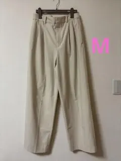 UNIQLOタックワイドパンツ　M