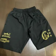 goleador ハーフパンツ 黒 ゴールドプリント