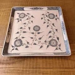 バッチャン焼　青い花模様の四角形皿